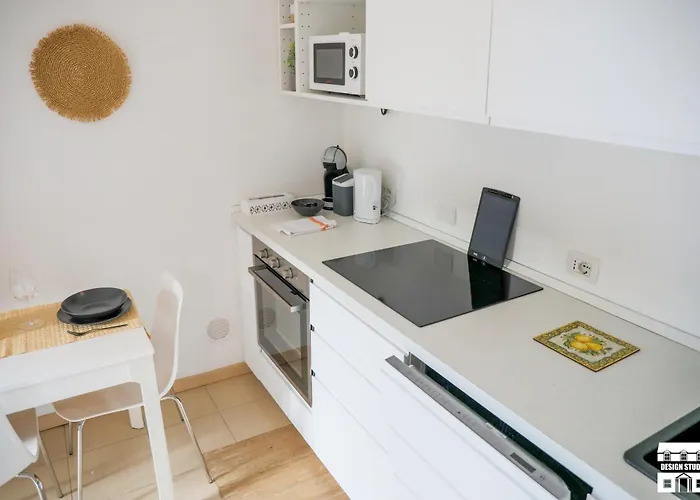 Apartament Grabbia 3b By Design *