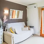 Grabbia 3b By Design Apartment